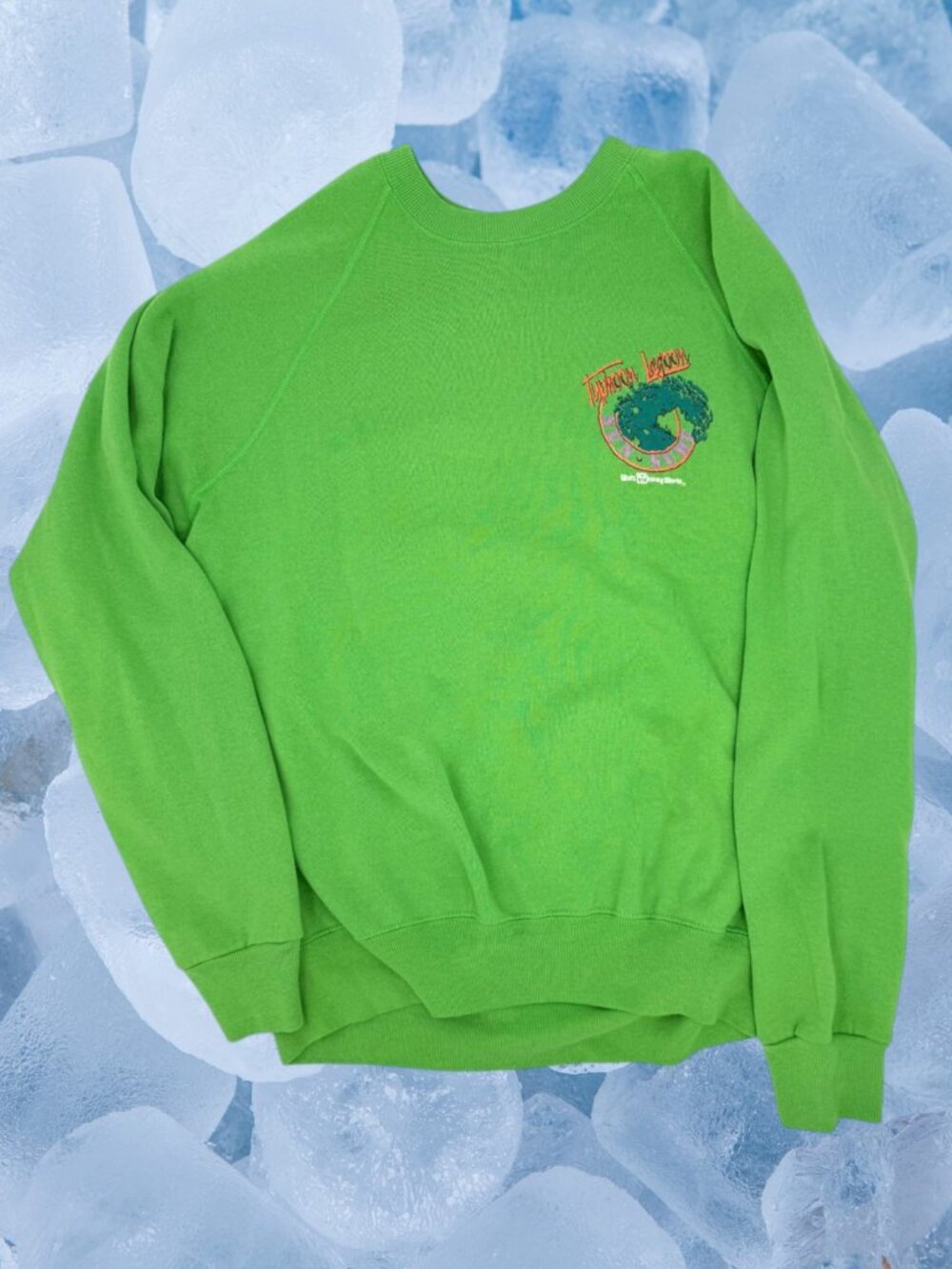 Vintage Typhoon Lagoon Shirt Green Employee Crewneck Walt Disney World Size S